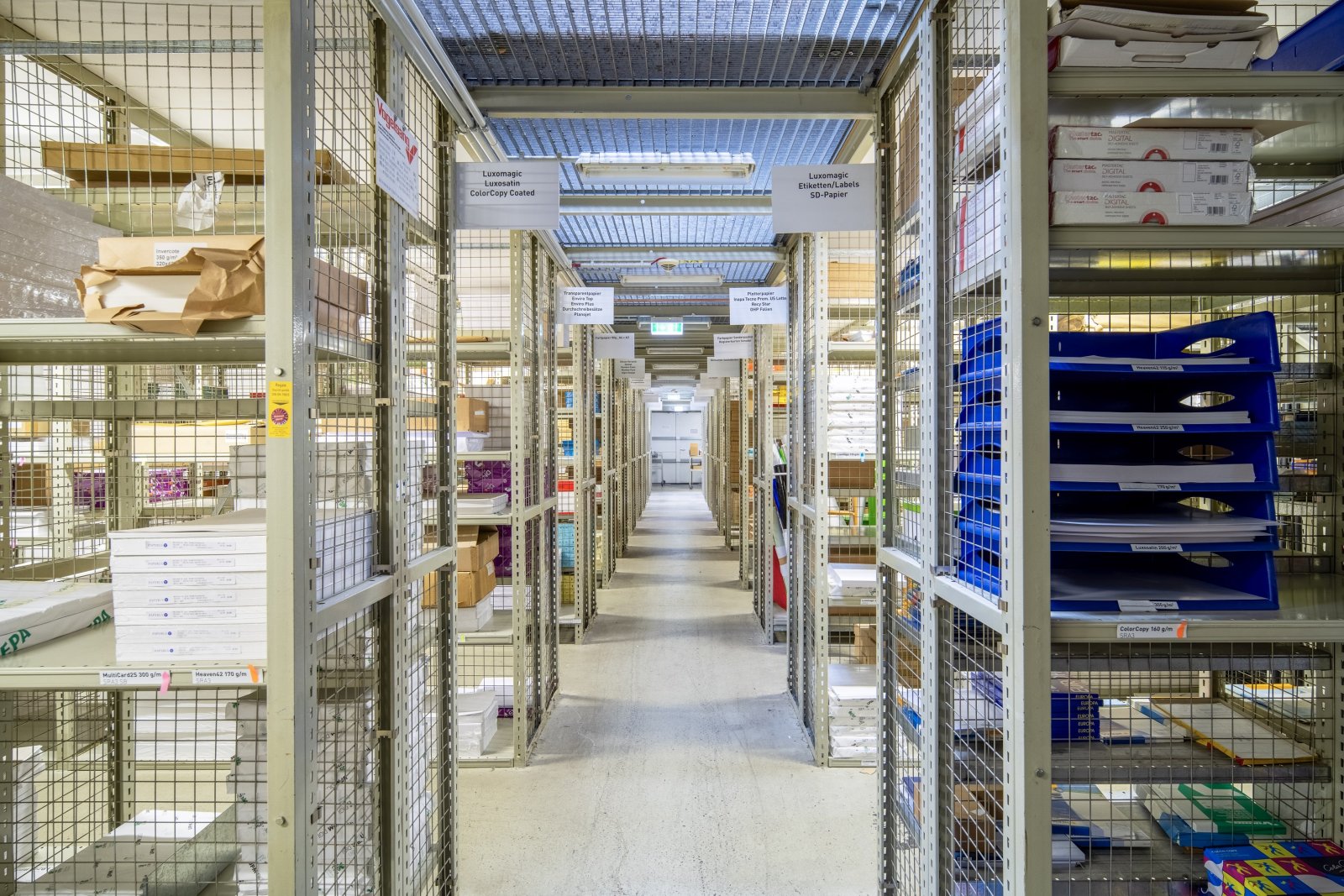 Produktionsgebäude mit Büro- und Lagerfläche