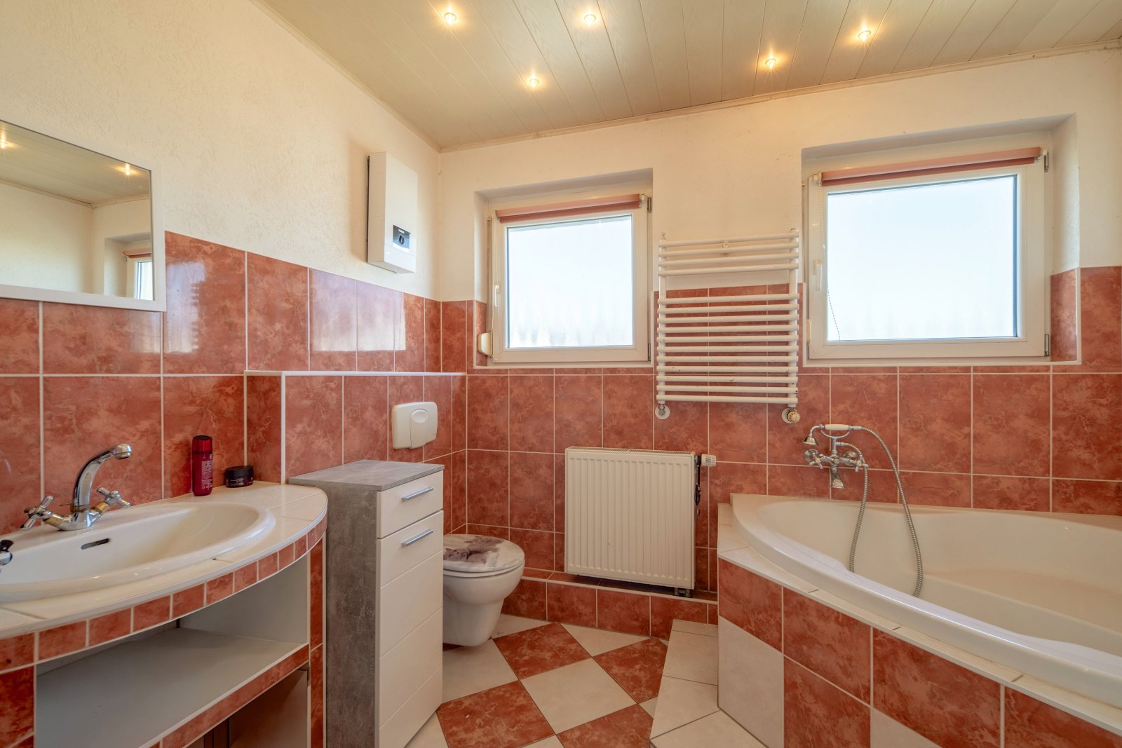 4-Zimmer RMH * Ideal für Singles oder Paare!