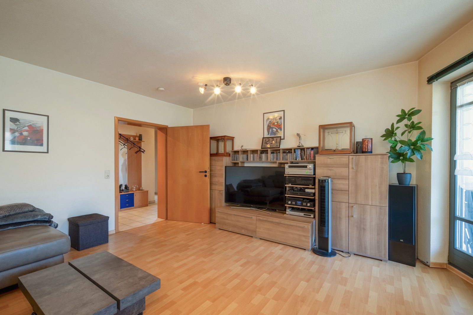 3-Zimmerwohnung*Loggia*Carport*2Bäder*EBK
