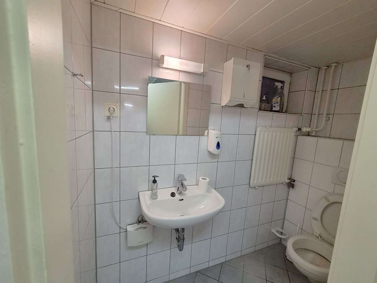 Saniertes Büro- und Lagerhaus in Bommersheim