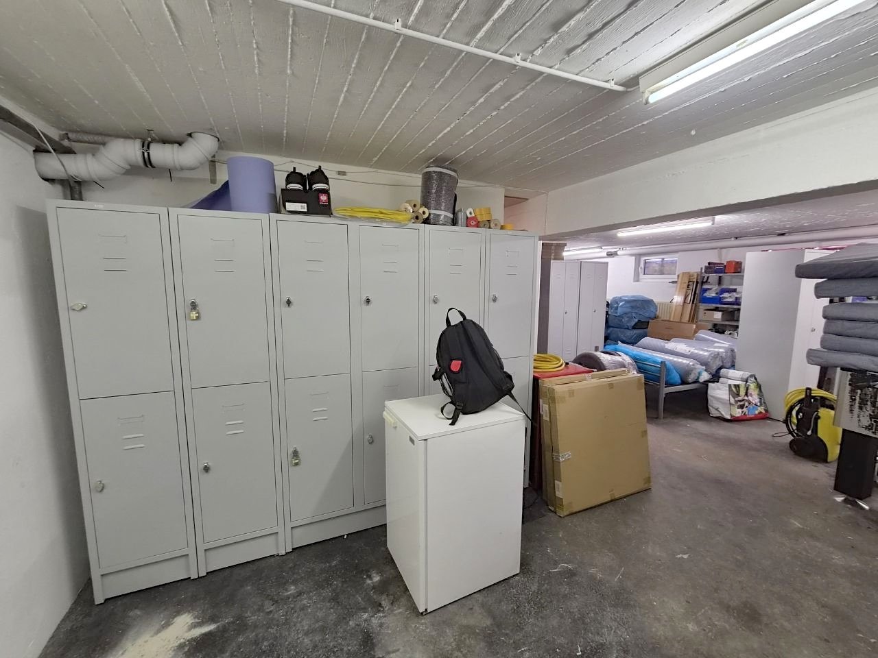 Saniertes Büro- und Lagerhaus in Bommersheim